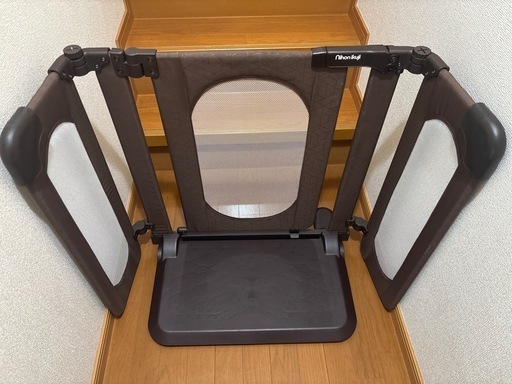 日本育児　おくトビラ ブラウン Sサイズ