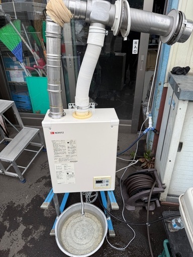 ノーリツ　ボイラー 石油給湯機　屋内壁掛け　OQB-G3702WFF 動作正常　2012年製