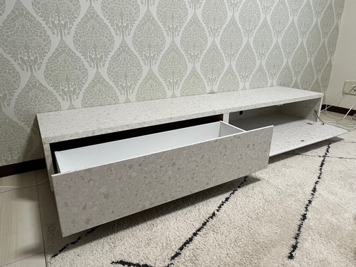 LOWYA テレビ台 幅180cm 大理石調 ホワイト 完成品 引き取り限定