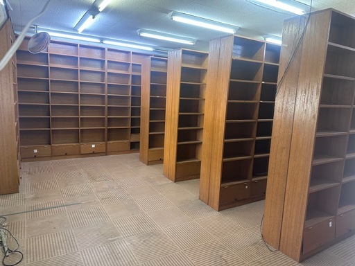 本屋さんの本棚 (ヒサ) 赤間の収納家具《本棚》の中古あげます・譲り