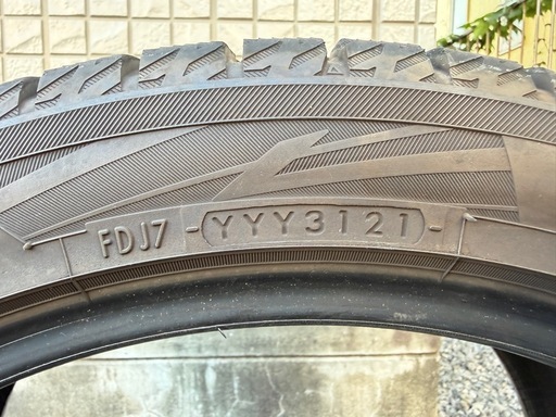 ヨコハマ iceGUARD IG70 225/45R18 95Q XL スタッドレス 4本セット