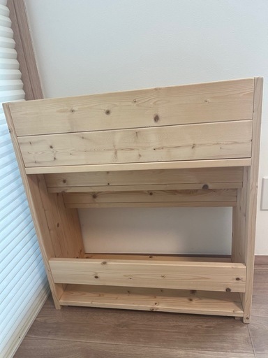 木製　絵本棚