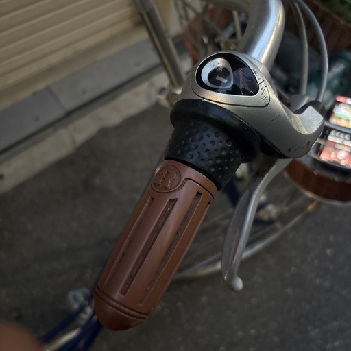 シティーバイク　自転車　27インチ　3段変速&オートライト　通勤通学