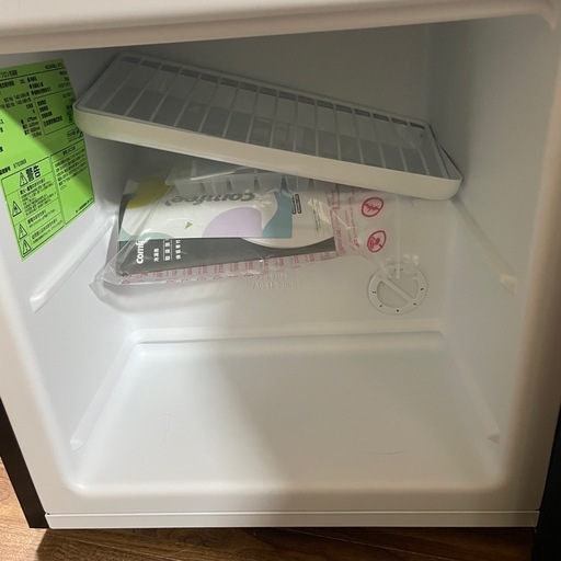 話し中comfee 家庭用冷凍庫 32L 小型冷凍庫