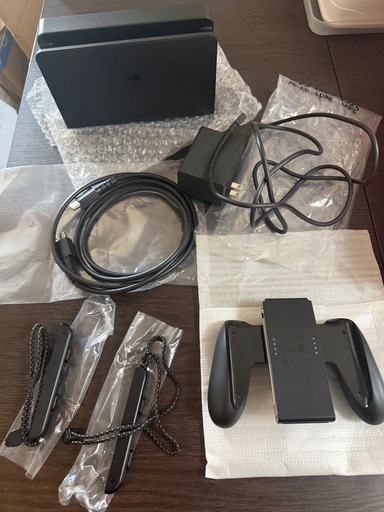 【美品】Nintendo Switch 有機ELモデル