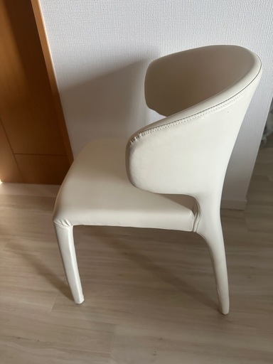 美品　ホワイト レザー調 ダイニングチェア 1脚