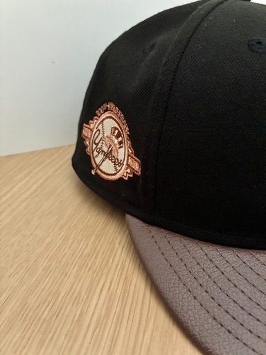 Newera 59FIFTY ニューヨークヤンキース レザー調100周年パッチ