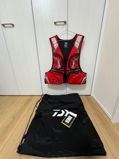 【美品】ダイワ　フローティングベスト