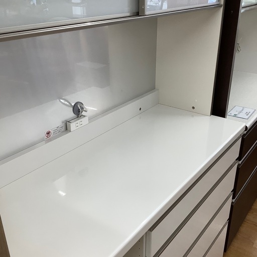 【トレファク八尾店】取りに来れる方限定　Pamouna 2枚扉レンジボード