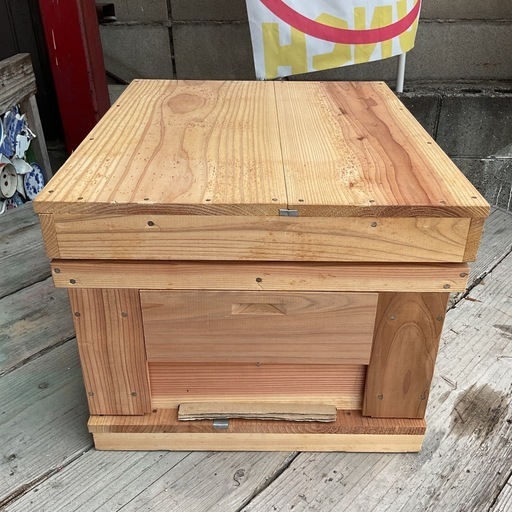 未使用　西洋ミツバチ専用養蜂箱