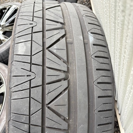 新品60万以上 バリ溝 22インチ 40 アルファード ヴェルファイア 255/35R22 WALD GENUINE LINE FS0