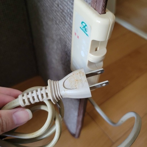 デスクパネルヒーター MH-115SPN 100V-115/57.5W 強弱切換スイッチ付 
