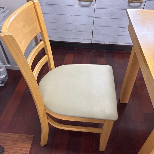 ダイニングテーブルセット 2人用（テーブル＋チェア2脚）【中古】