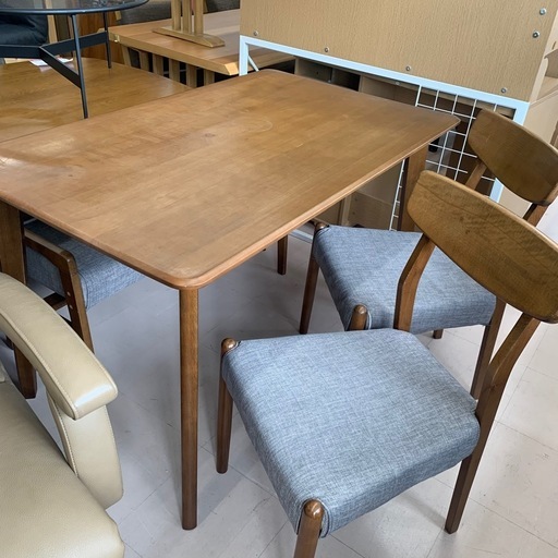 美原店 4人掛け用 ダイニングセット 椅子 ベンチ付き 家具　食卓テーブル