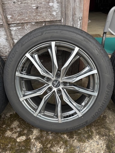 2025年製ノーマル
タイヤ　225/55R19 　