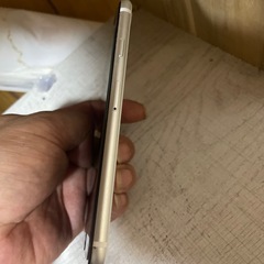 　値下げしましたApple iPhoneSE2 SIMフリー64 ギガの画像
