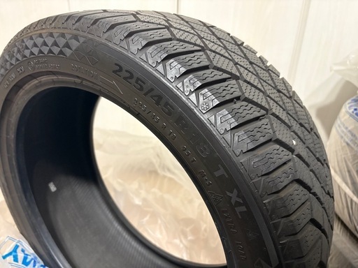 225/45r18 スタッドレスタイヤ4本セット