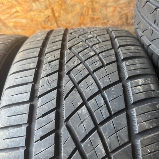 バリ山　CONTINENTAL  EXTREMECONTACT  245/35R20 夏タイヤ　20インチ