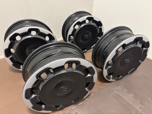 トヨタシエンタ 10系 純正 外し15インチ スチールホイール ホイールキャップ
