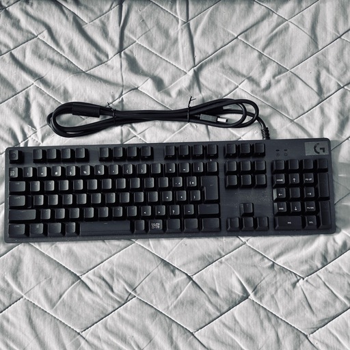 Logicool G512 CARBON ゲーミングキーボード(タクタイル)