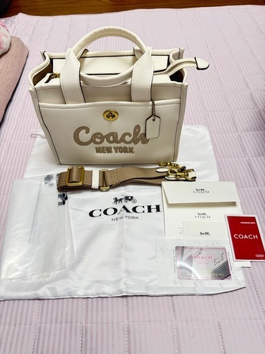 美品COACHホワイトトートバッグ