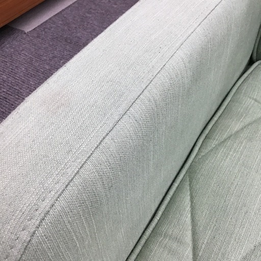 布張り二人掛け用ソファー　ライトグリーン