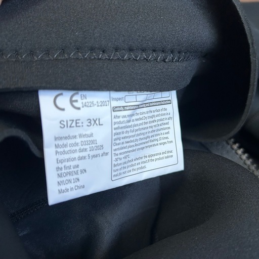 新品未使用ウエットスーツ 3XL