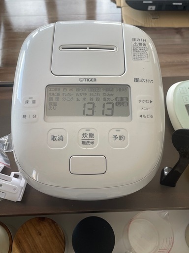 美品】TIGER 炊飯器 (ちー) 鯰田のキッチン家電《炊飯器》の中古 