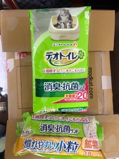 LOHACO - デオトイレ脱臭ファン+本体セット ＜フィルター：1枚、2L おまけつけました！　消臭脱臭サンド、シート19枚付き　ユニチャーム デオトイレ 脱臭ファン＋ 猫用トイレ