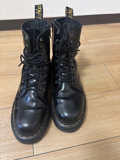 Dr. Martens ブーツ