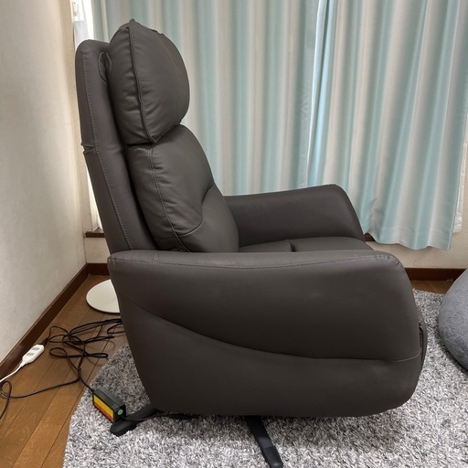 ニトリ 電動リクライニングチェア 本革  動作良好 美品