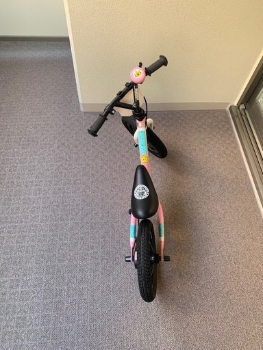子供、キッズ、三輪車、キック自転車　　