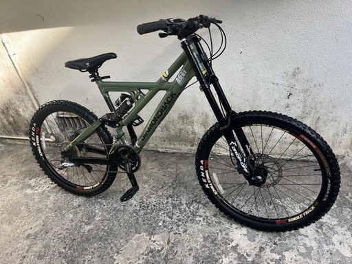 9段ギア‼️26インチUS??DAIAMONDOBACK MTBマウンテンバイク自転車街乗り通勤車通学車?プロフ必読
