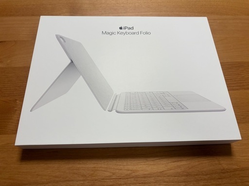 Apple Magic keyboard folio 日本語　ホワイト