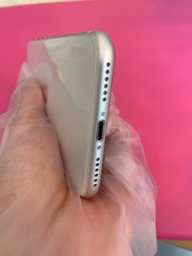 美品　iPhone SE(第3世代) 64GB ホワイトSIMフリー　追加写真