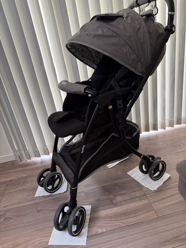 【価格相談可能です】Aprica ベビーカー ラクーナエアーコンパクト