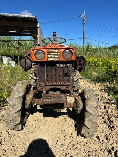 クボタ　トラクター　B7000
