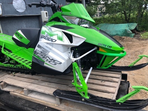Arctic Cat M8000 Sno Pro バック付き セル無し マウンテンモービル 
