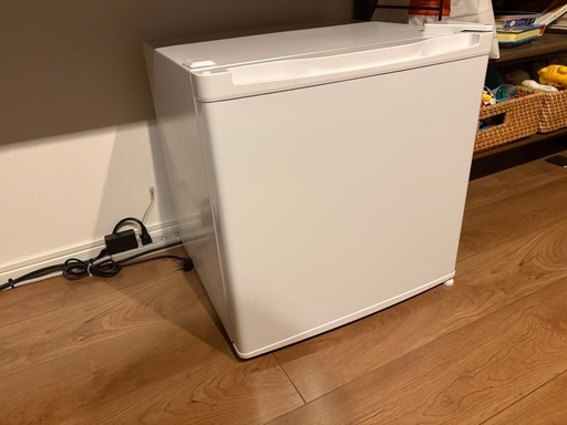 maxzen 1ドア冷凍庫