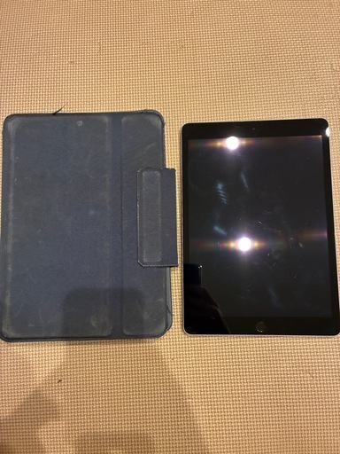 第9世代　iPad キーボードケース付き