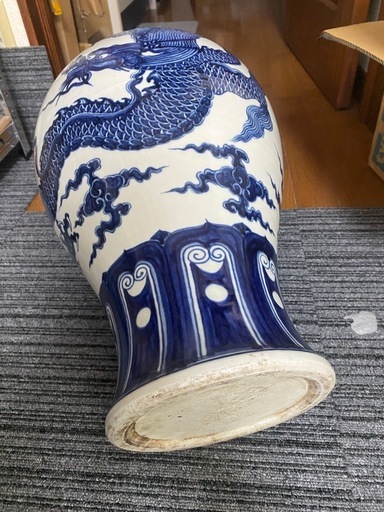 大きな花瓶（高さ約48cm）