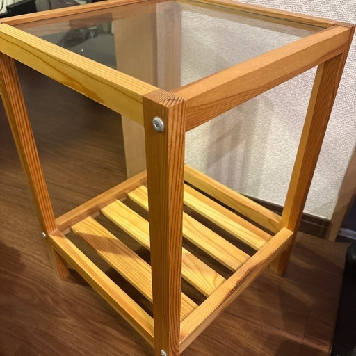 サイドテーブル (がわら) 鷺沼のテーブルの中古あげます・譲ります 