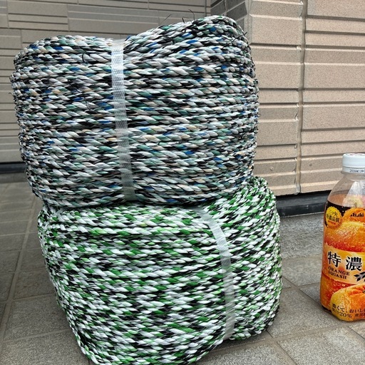 【定価の半額】2個セット　特大サイズ　どでかい 100m ロープ 紐 ひも まとめ売り 軽トラ 軽トラっく　積荷 工具　駐車場　工事　