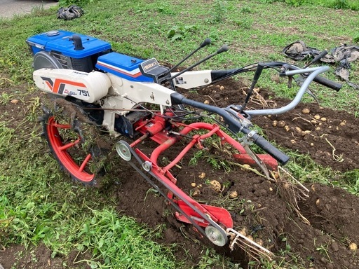 掘り取り機付き 耕運機 ディーゼル じゃがいも、石拾いなど