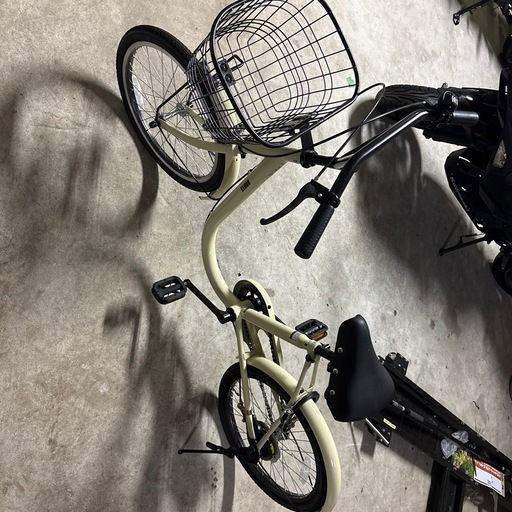 ほぼ新品 傷汚れなし 鍵付き 自転車　
価格交渉可能です