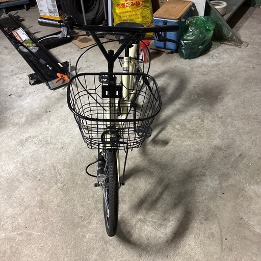 ほぼ新品 傷汚れなし 鍵付き 自転車　
価格交渉可能です