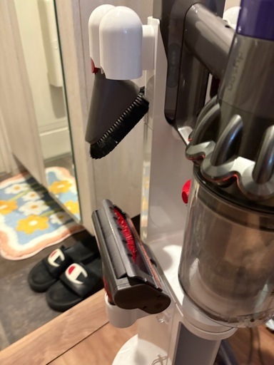 ダイソン掃除機 LEDライトとスタンド付き、モーター動かない グリーンLED付き コードレス掃除機 | ダイソン