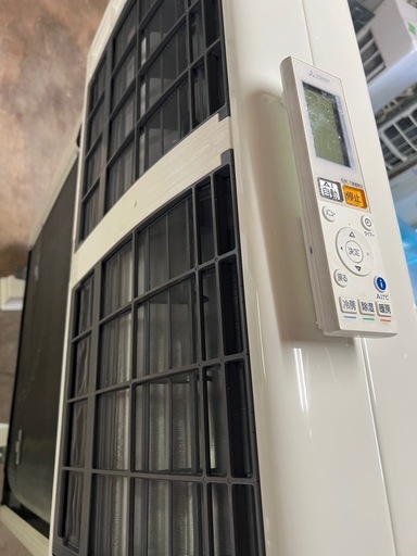☘️基本取り付け工賃込み　三菱 ルームエアコン M6Z-ZW6322S-W主に20-22畳⚡️200V 2022年製♻️直接引き取り場