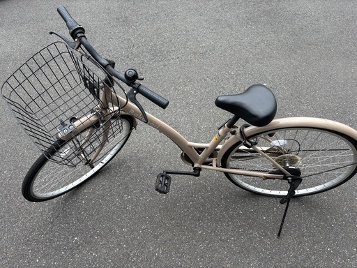 26インチ 自転車 シマノ6段変速 カゴ付き【後輪パンク・現状販売】