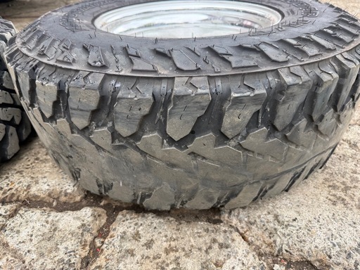 285/75r/16 タイヤとホイールセット
